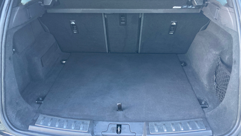 Land Rover Range Rover Evoque 2.0 P250 R-Dynamic SE 5dr Auto Petrol Hatchback